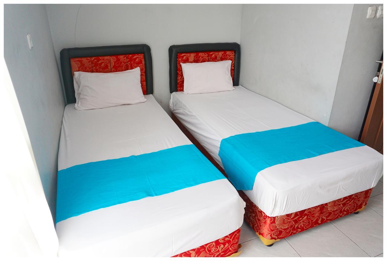 บูดี เฮาส์ แอนด์ ฟู้ด สเตชั่น Bed & Breakfast บันดุง ภายนอก รูปภาพ