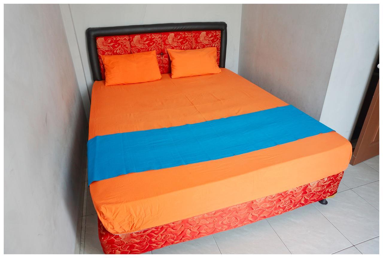 บูดี เฮาส์ แอนด์ ฟู้ด สเตชั่น Bed & Breakfast บันดุง ภายนอก รูปภาพ